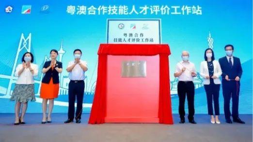 澳門正版掛牌,安全設(shè)計方案評估_妹妹版48.319