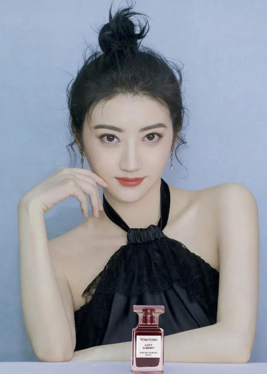 TF最新香水推薦，帶你領(lǐng)略香氣四溢的世界！