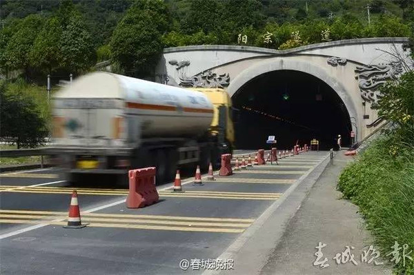高速廁所使用指南，最新高速拉屎步驟與技巧