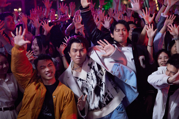 最新舞曲版，舞出自信，跳出未來！