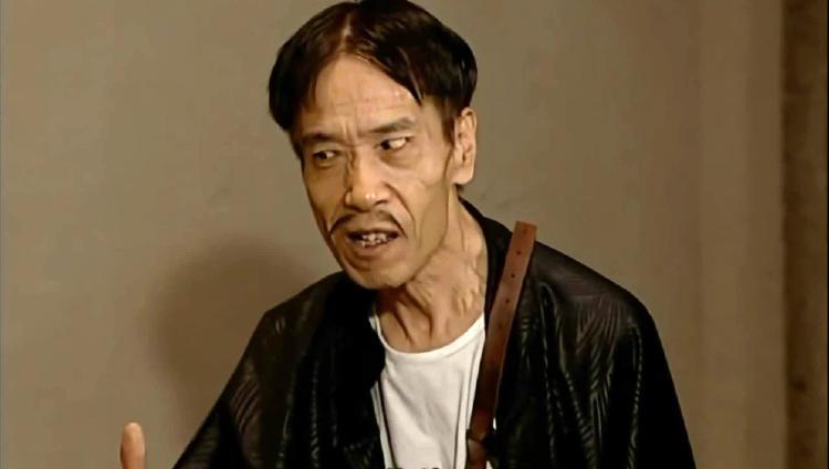 地下交通站演員與小巷美食的雙重魅力，隱秘美食寶藏大揭秘