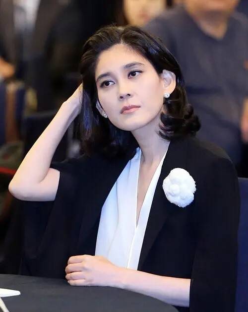 三星璀璨星辰，探索電子巨頭背后的明星人物與光輝歷程