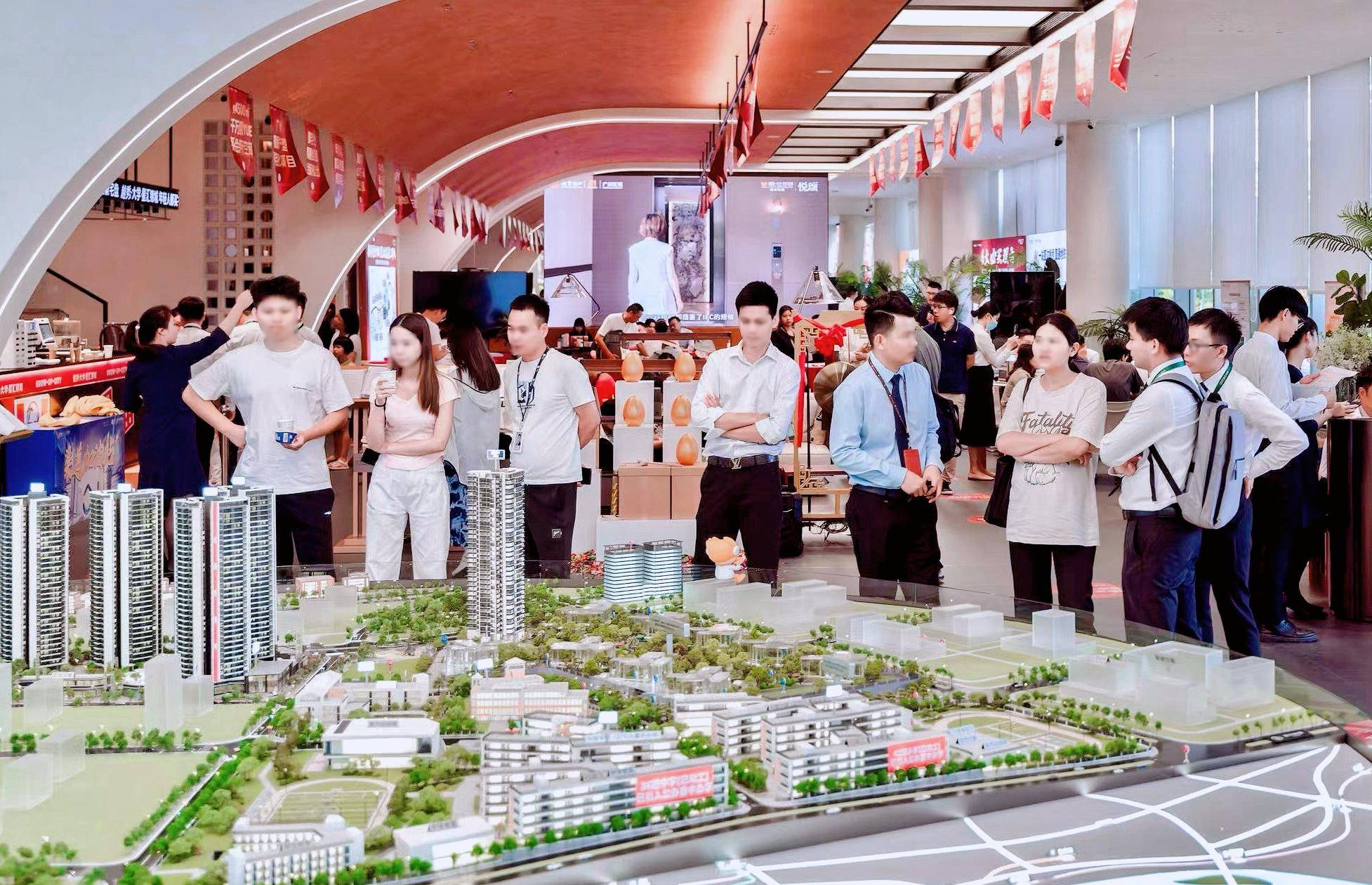 高明樓市最新價(jià)格揭秘，科技重塑房產(chǎn)未來，前沿體驗(yàn)引領(lǐng)新生活新篇章