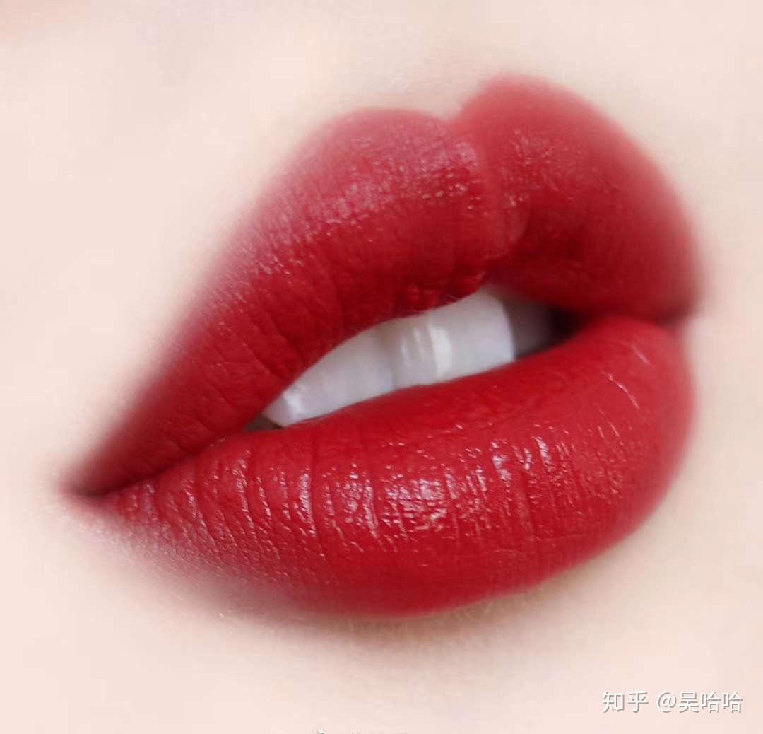 阿瑪尼415口紅即將上市，搶先了解獨家資訊！
