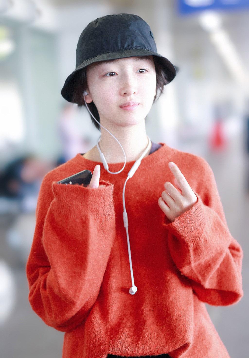 動漫毛衣，小巷深處的時尚秘境探索