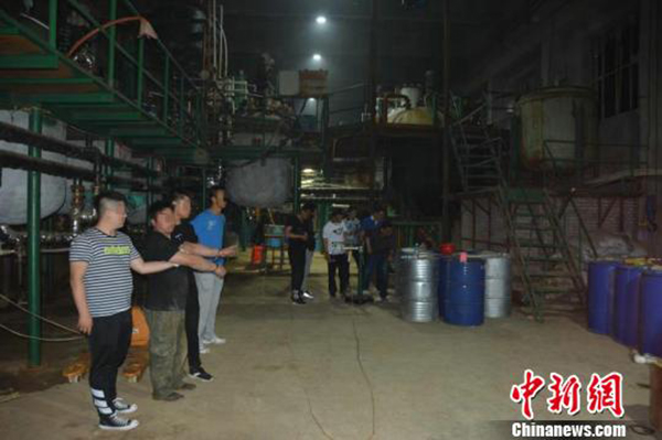 新型制毒技術(shù)揭秘，小巷深處的秘密工坊探秘