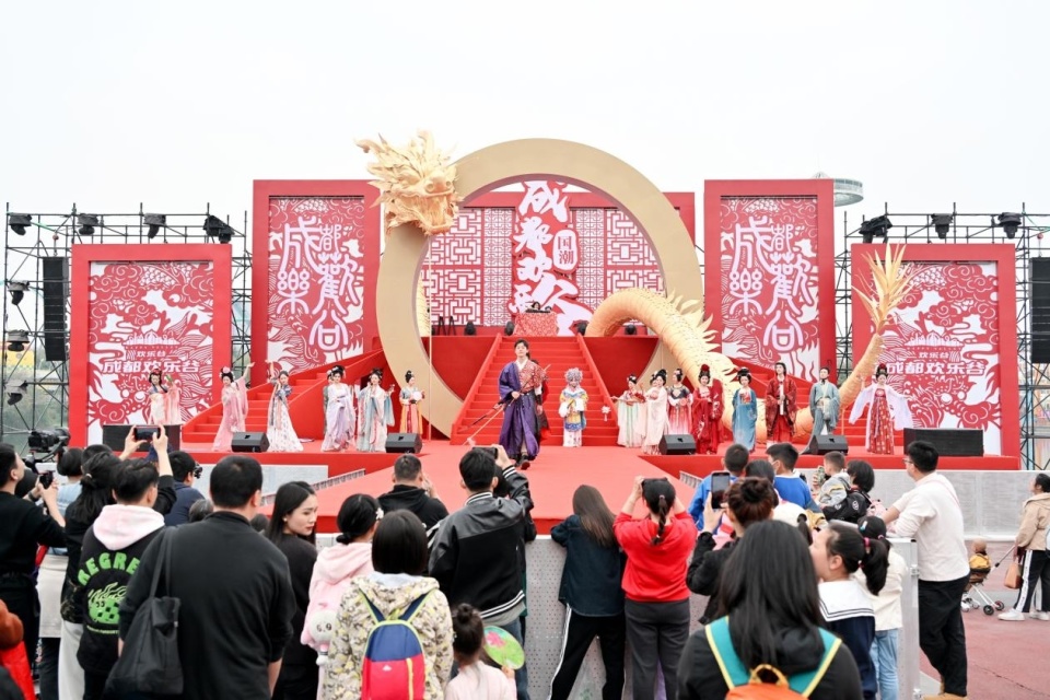唐雅婷新動態(tài)揭秘，城市生活的溫馨日常
