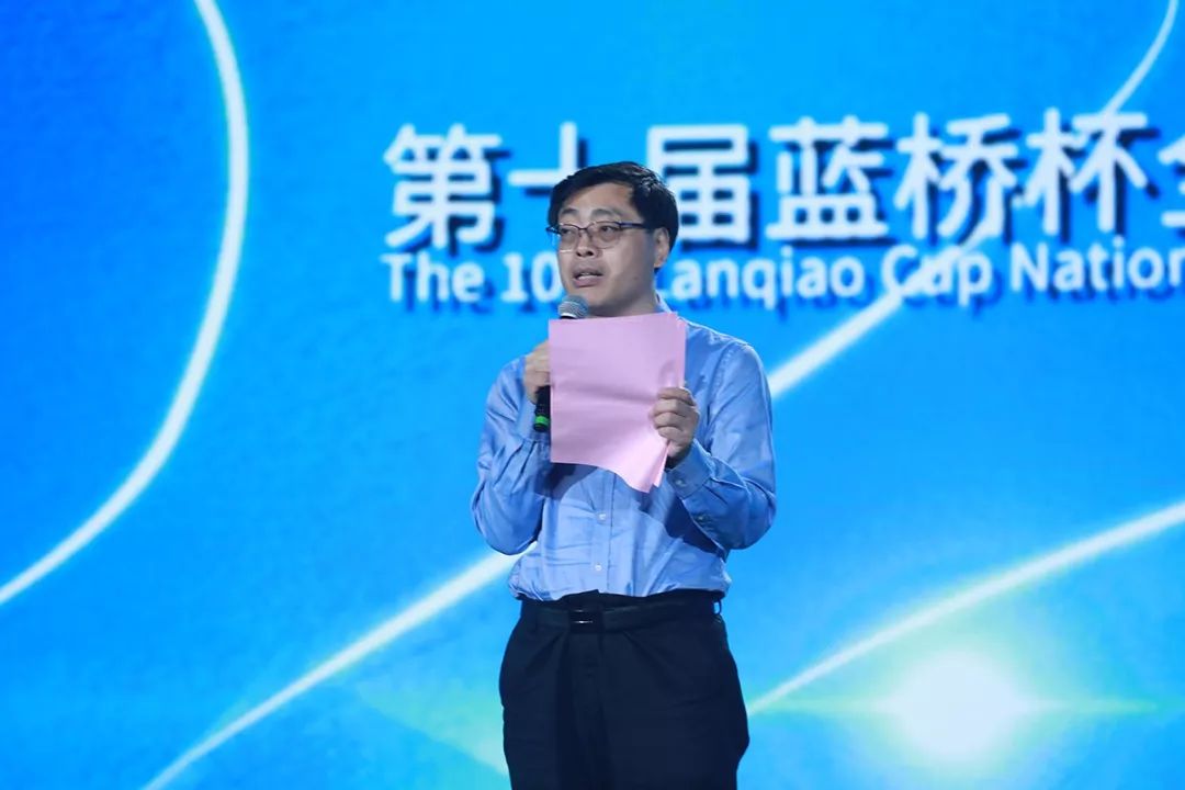 IT比賽背后的故事，賽場上的小秘密與溫馨日常