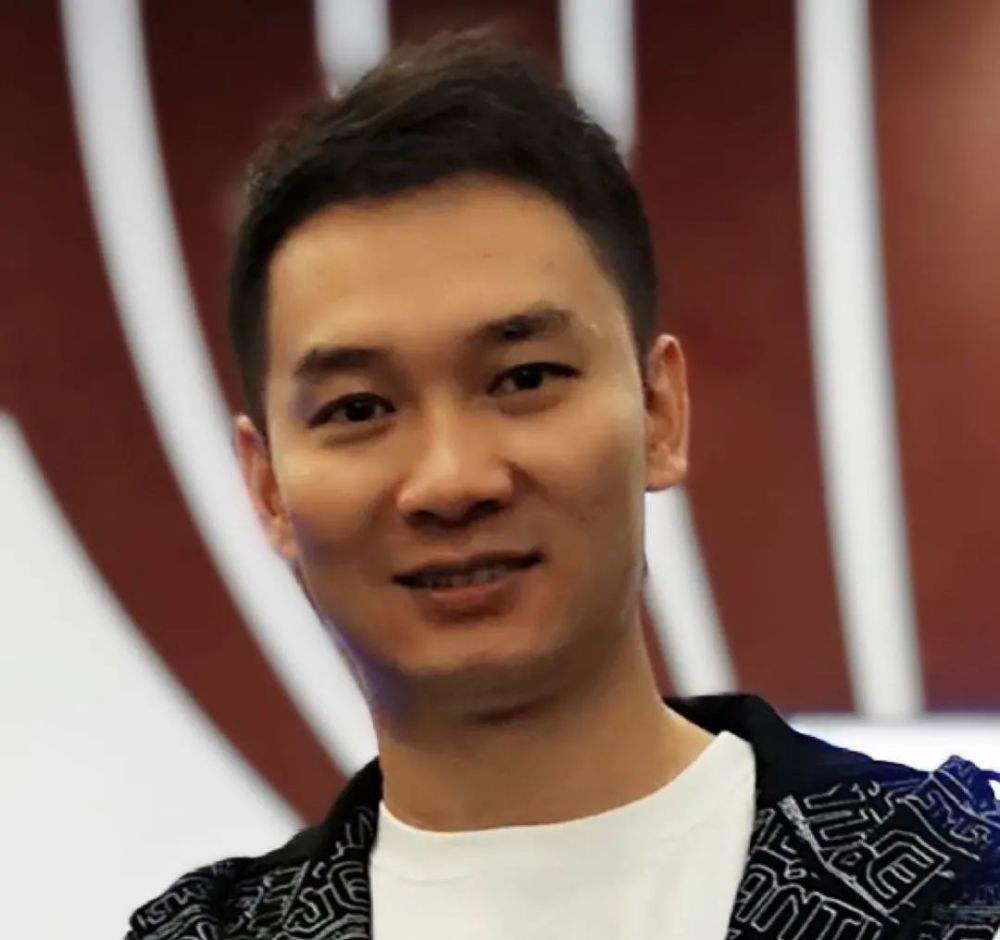 熊二的配音演員揭秘，一段聲音的奇遇與友情的溫馨故事