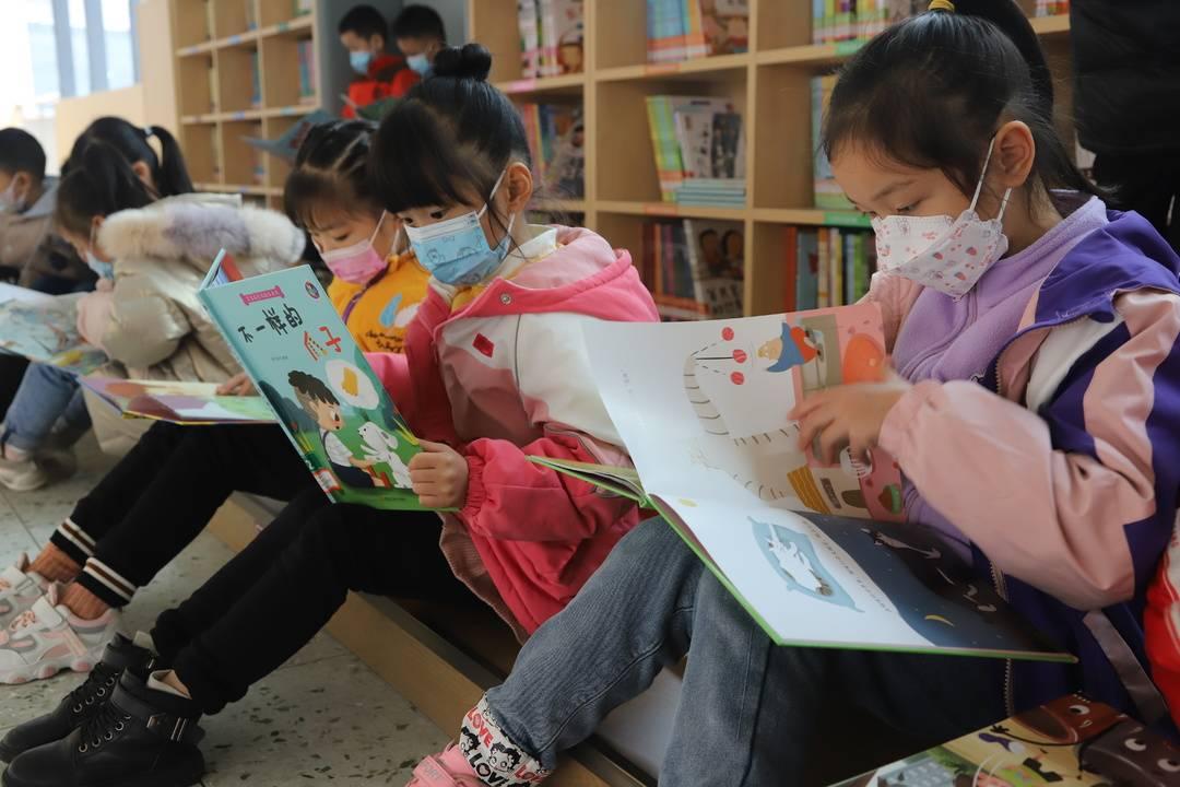2025年微信新版本揭秘，巷弄秘境中的隱藏特色小店探索